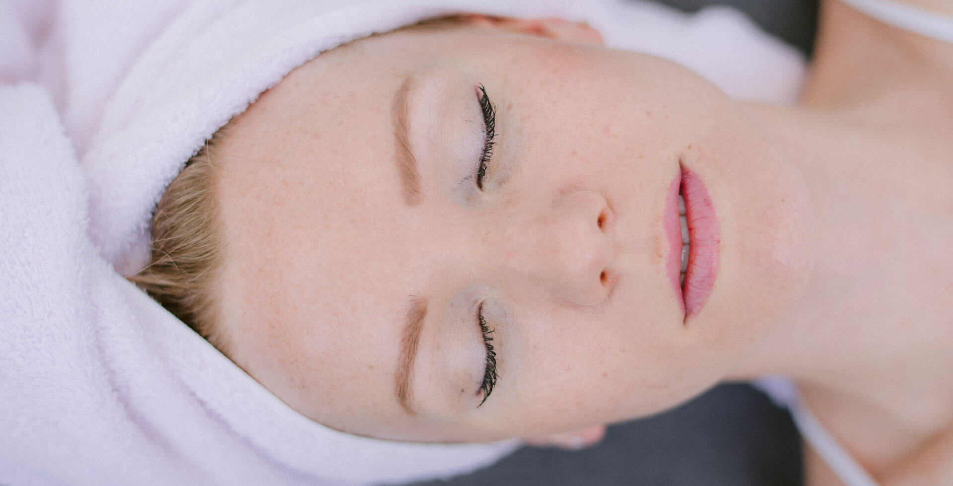 SmoothBeauty Kraków to nie tylko depilacja, ale również zabiegi pielęgnacji twarzy